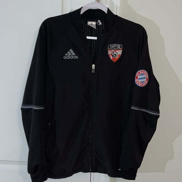 Bayern Munich Black Gray Stripe Soccer Climacool Warm up Jacket GPS Shield M - Picture 1 of 5